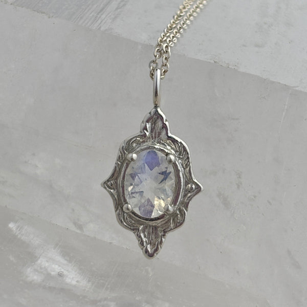 Myth and Stone Mystic Mirror Moonstone pendant close up