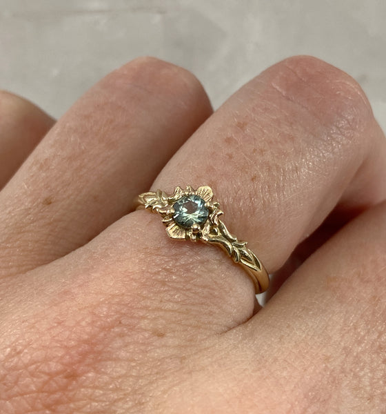 Myth and Stone Fortuna sapphire ring alternate view