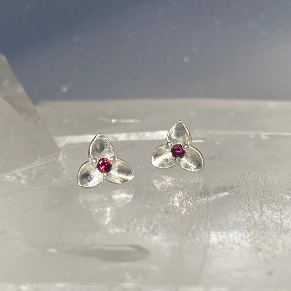 Myth and Stone Trillium studs in silver with garnet
