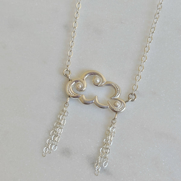 Myth and Stone Cloudburst pearl necklace