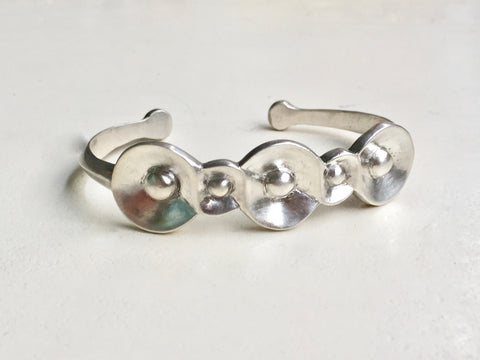 Myth and Stone Tidal bracelet in silver front view